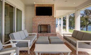 Large outdoor patio, and fireplace with TV